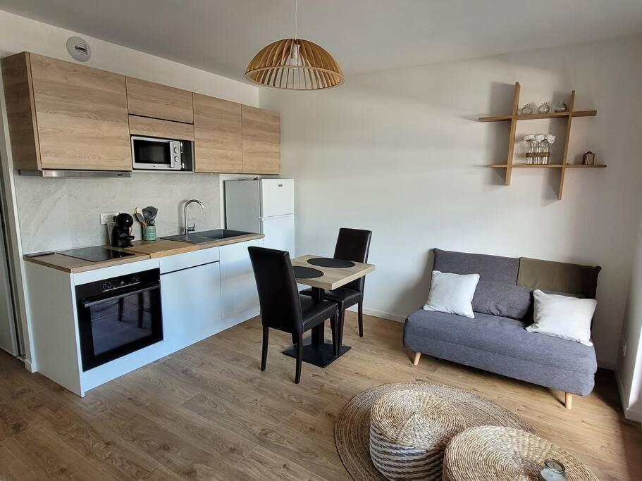 Studio 2 Voyageurs Au Coeur De Ville Sallanches Bagian luar foto